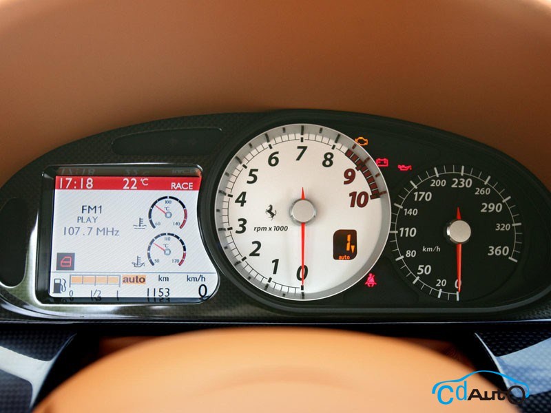 2010款法拉利599 中控